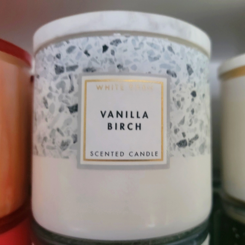Bath & Body Works Vanilla Birch 3-Wick Candle w/marble lid Limited Edition